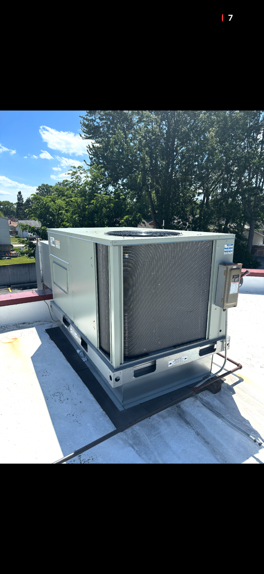 Commercial rooftop packaged HVAC unit